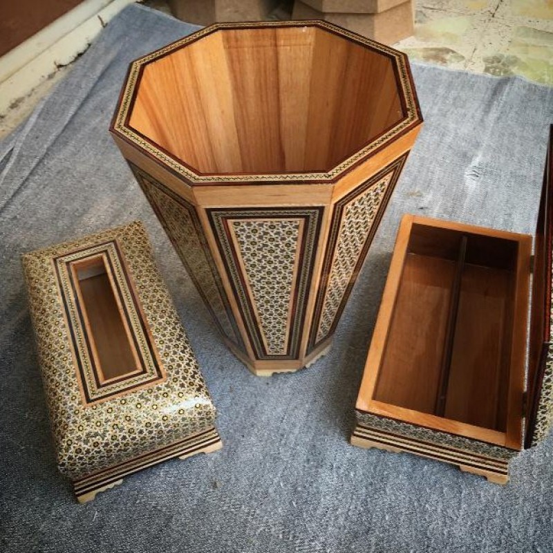 جادستمال جاکاردی و سطل خاتمم