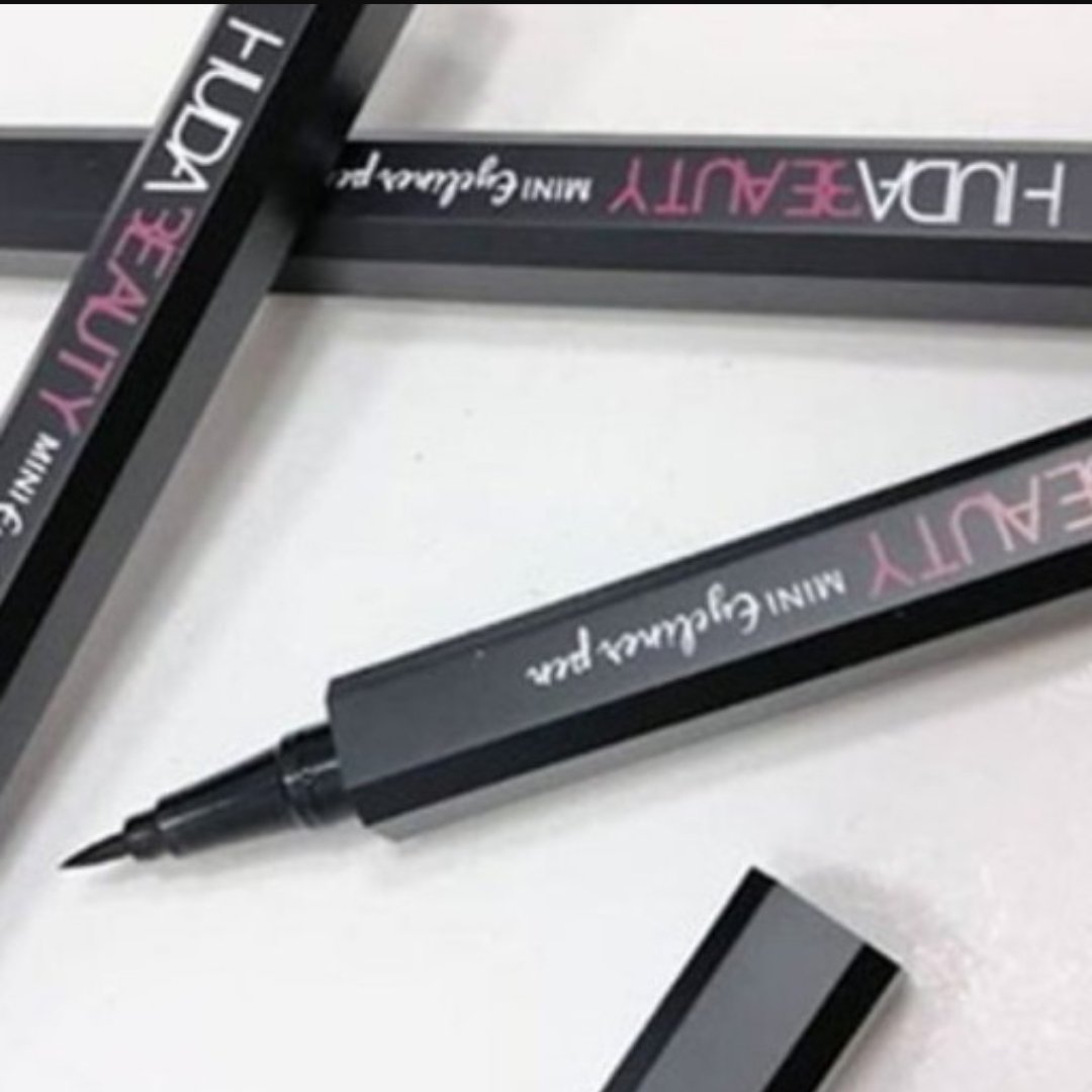 خط چشم ماژیکی مشکی هدی بیوتی HUDA BEAUT