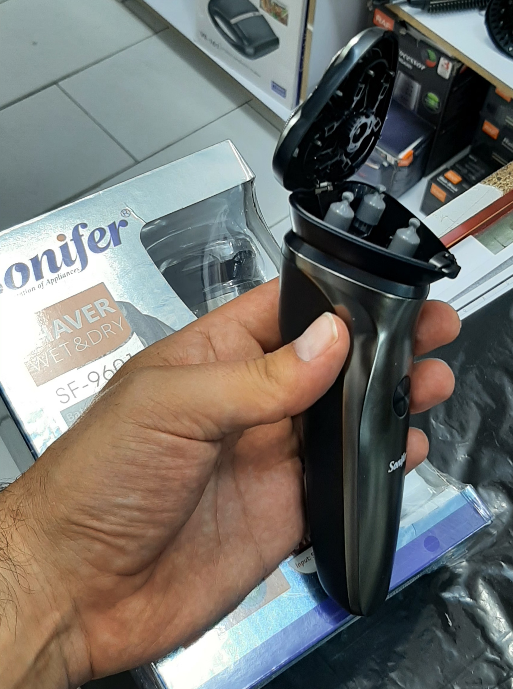 ماشین اصلاح سونیفر مدل sf-9601 صفرزن و خط زن