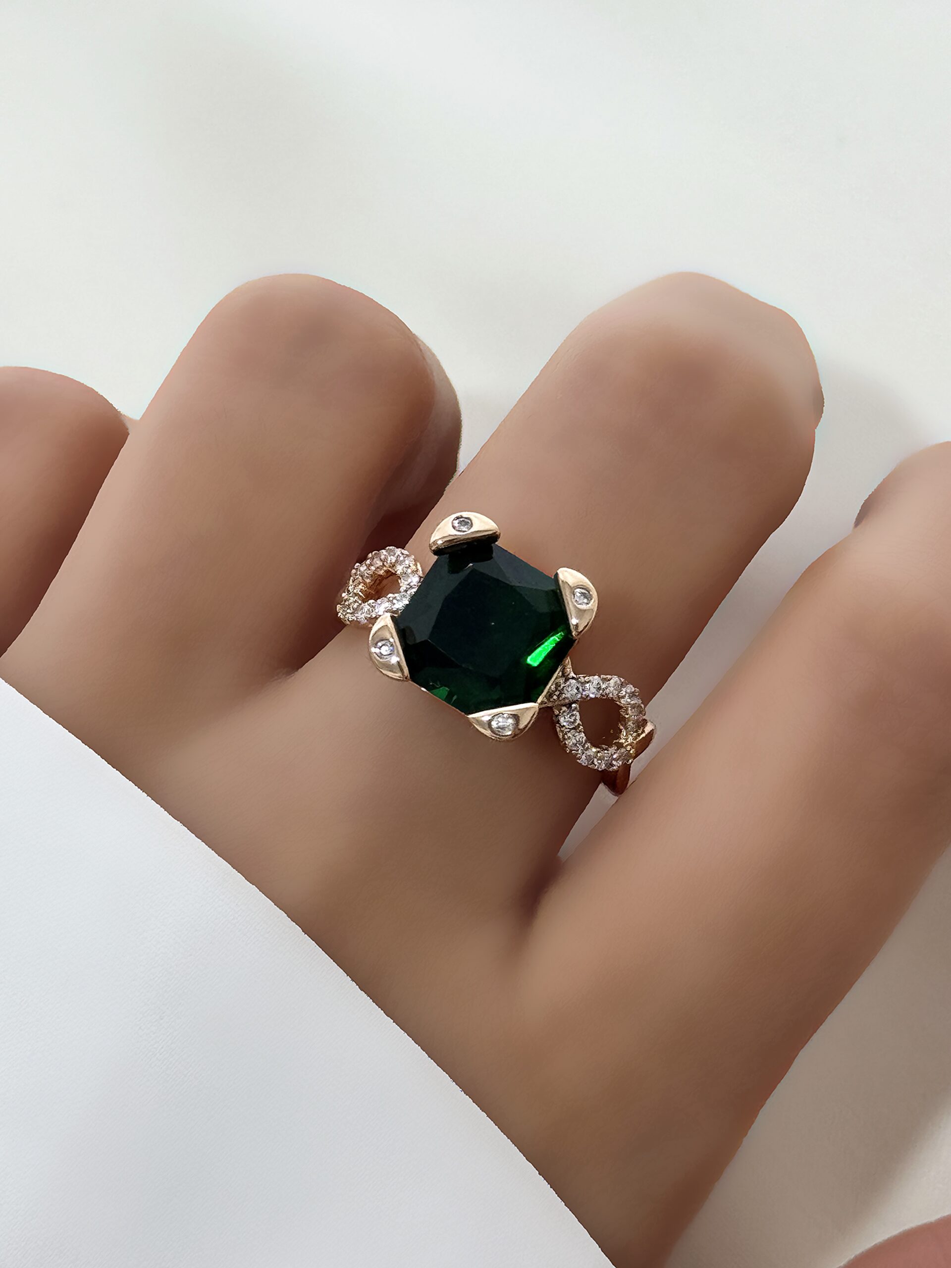 انگشتر زمردی ژوپینگ