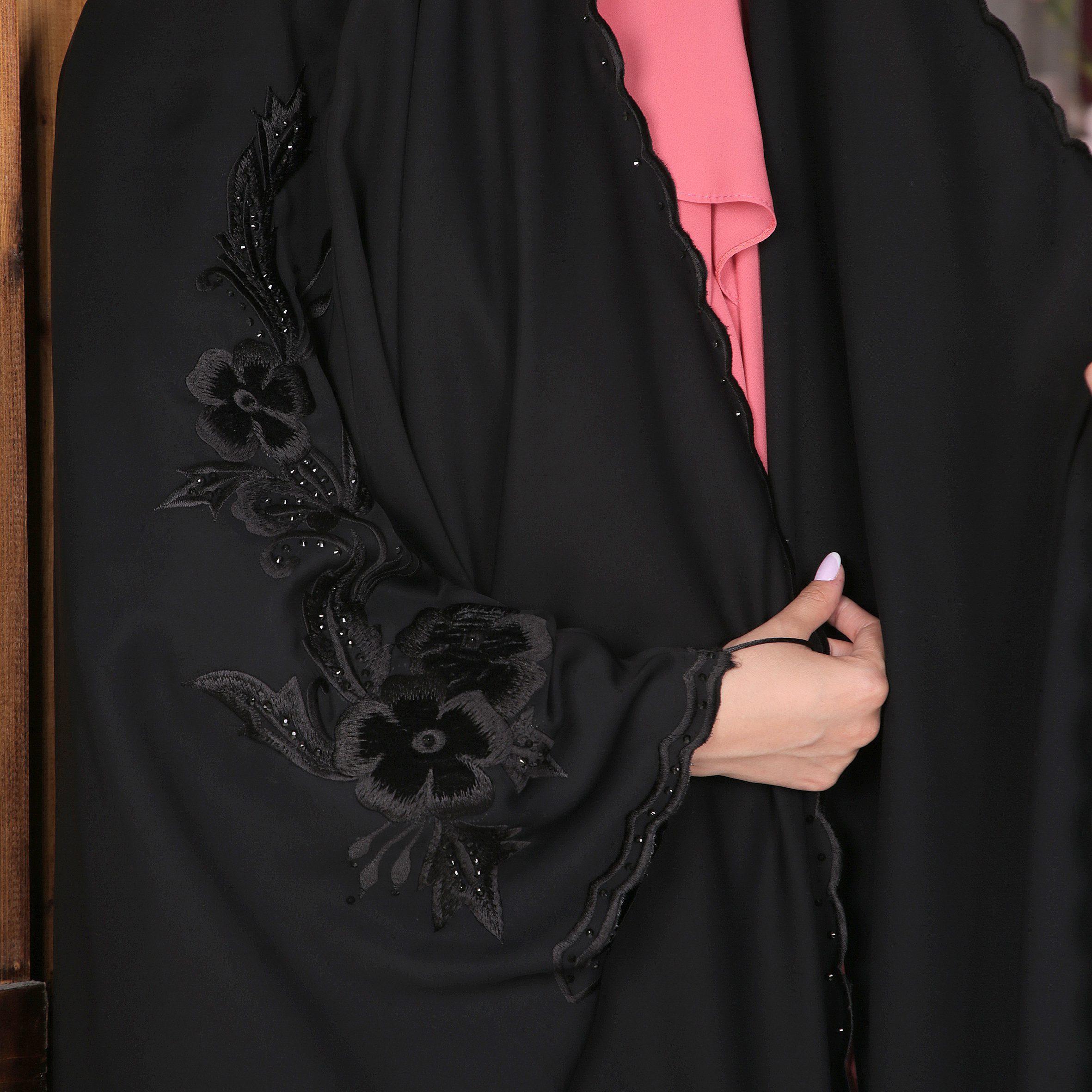 چادر مشکی مدل عبایی گلدوزی ماریا